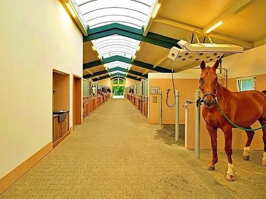 Warendorfer Pferdesolarien by EQUITECH